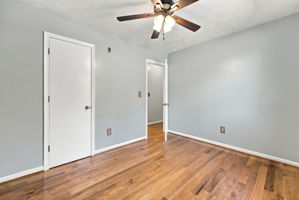  Photo 47