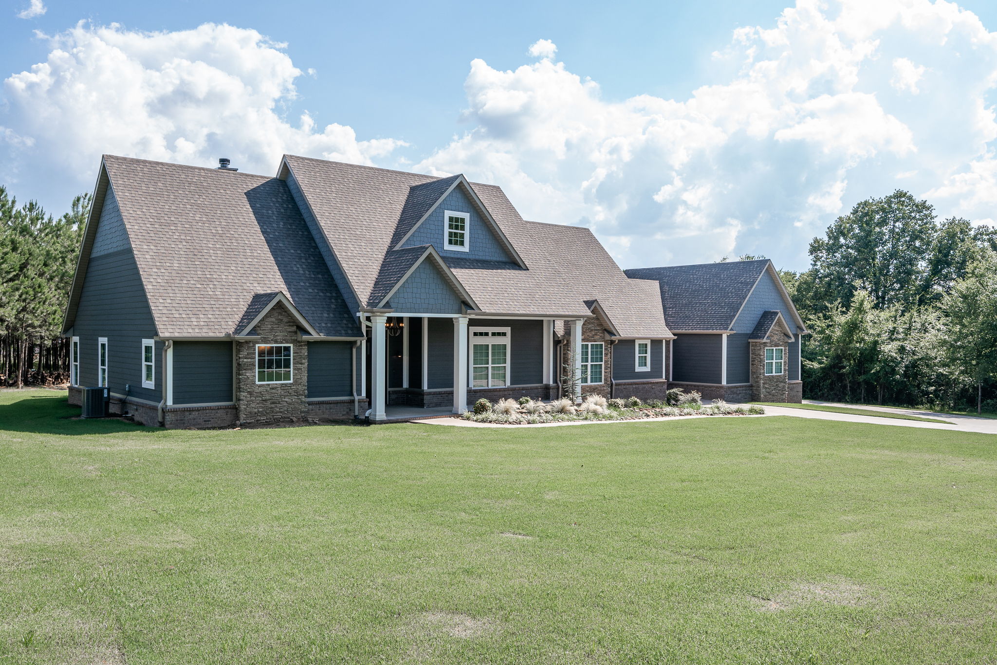 1732 N Mountain Grove Rd, Alma, AR 72921 Premier Photography