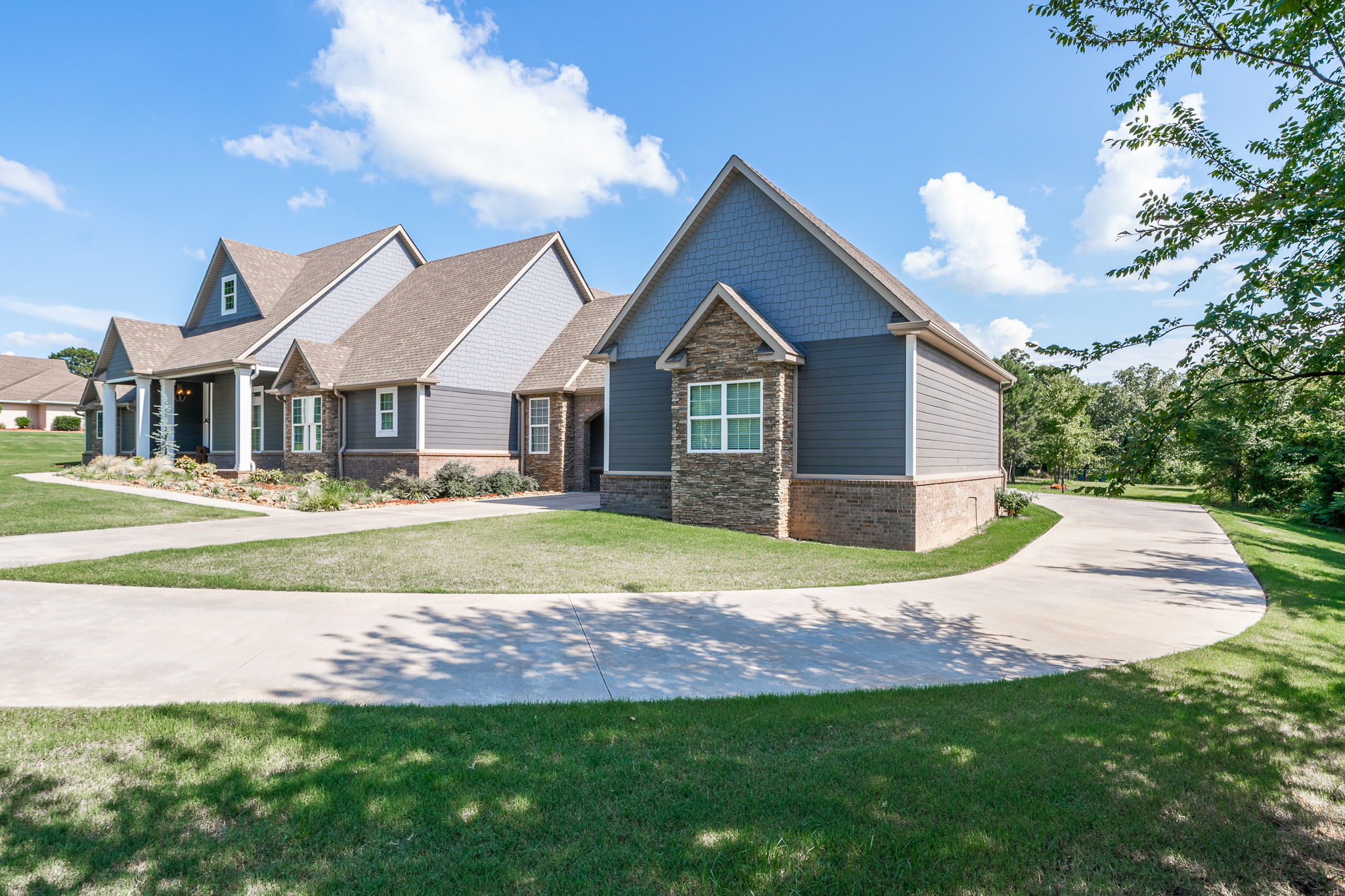 1732 N Mountain Grove Rd, Alma, AR 72921 Premier Photography