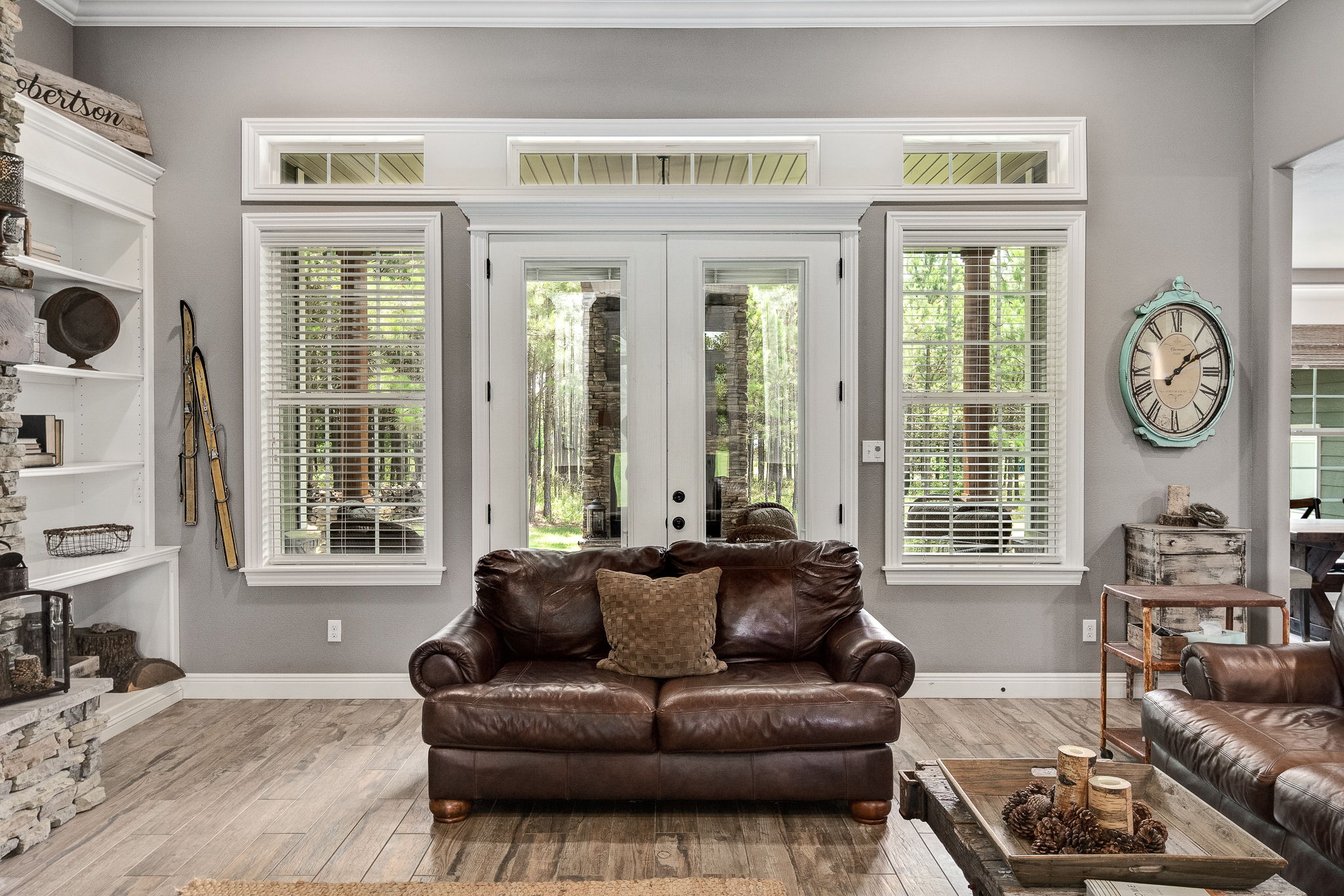 1732 N Mountain Grove Rd, Alma, AR 72921 Premier Photography