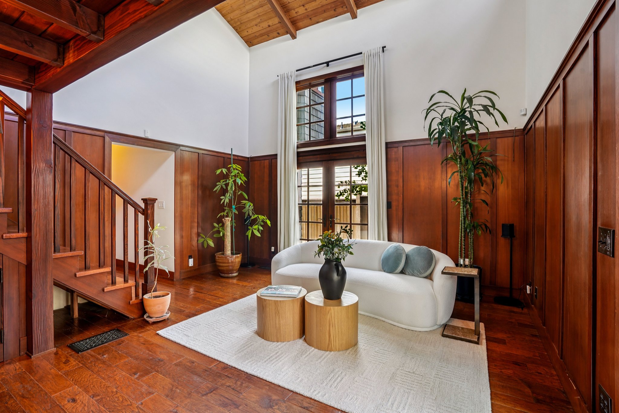 N Poinsettia Ave-L2908-044.jpg
