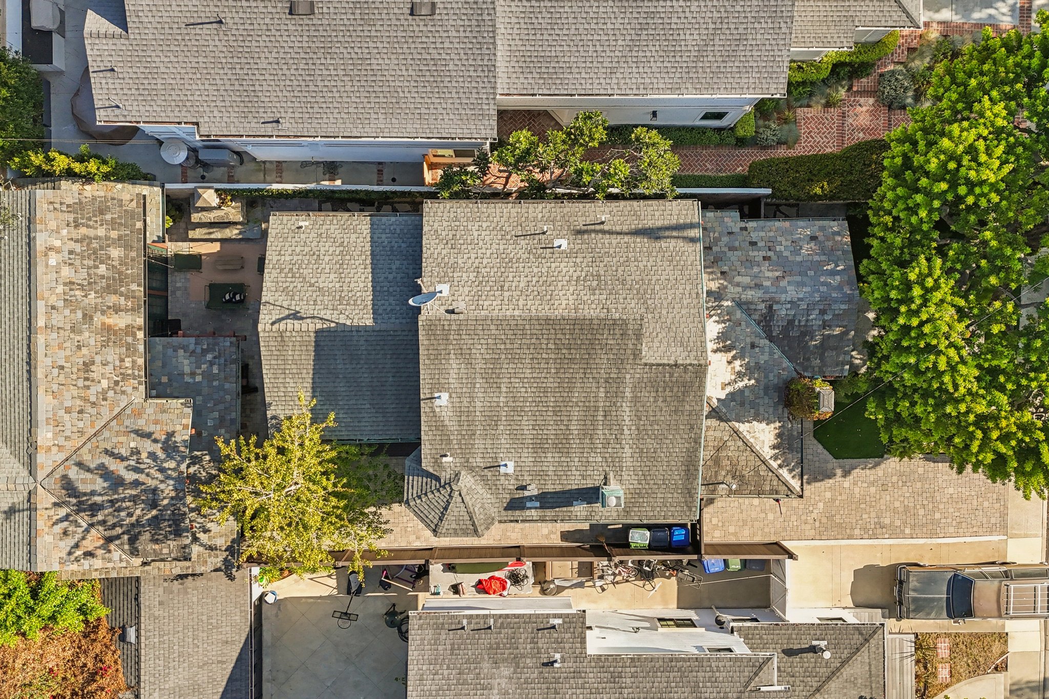 N Poinsettia Ave-L2908-057.jpg