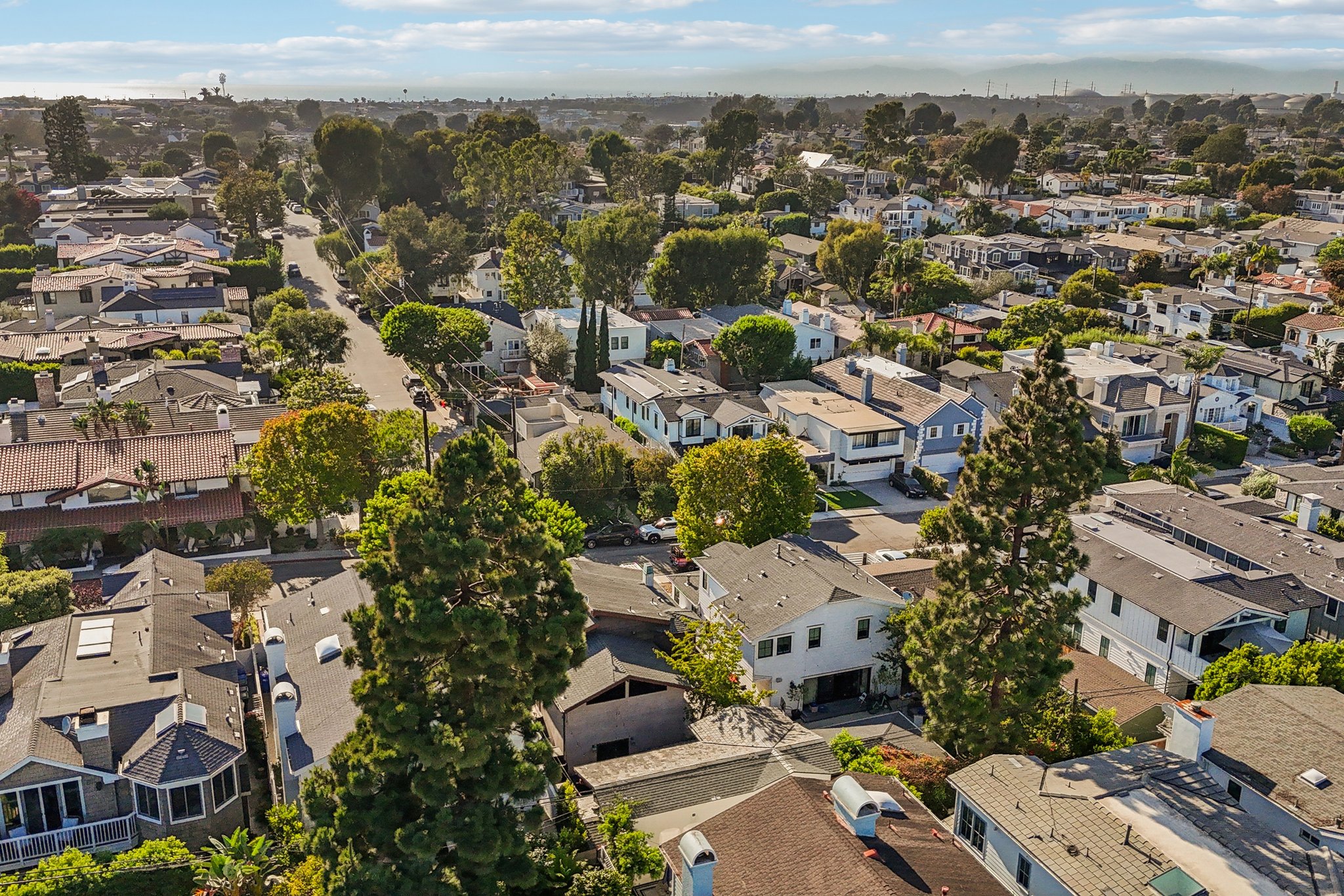 N Poinsettia Ave-L2908-058.jpg
