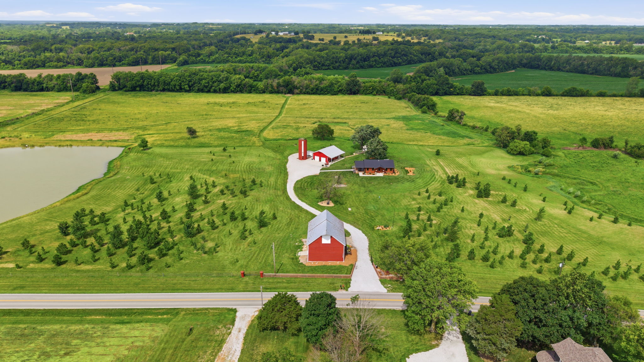 09 - Aerial Property 02