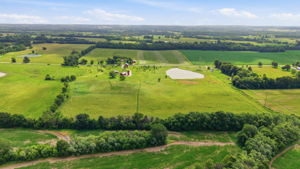 14 - Aerial Property 07