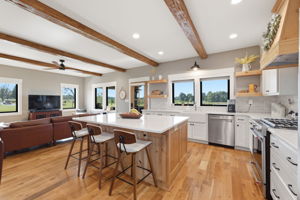 25 - Kitchen 04