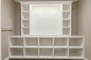 40 - Lower Level Office Closet 01
