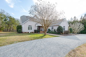  1733 Fox Downs Ln, Oilville, VA 23129, US Photo 2