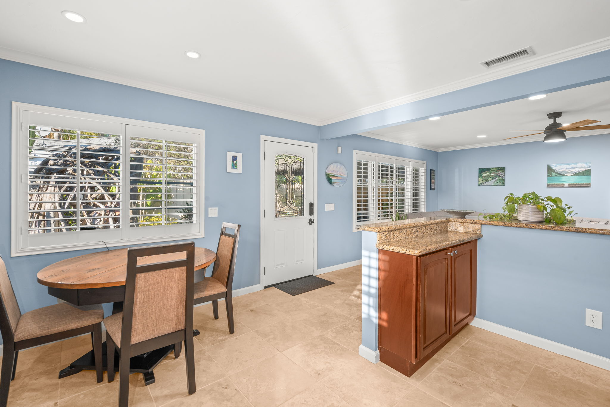 1733 Hornblend St-24