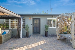 1733 Hornblend St-48