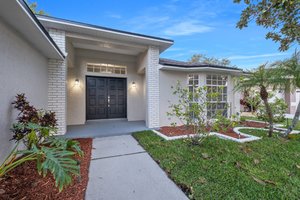 1733 Leichester Ct, Lutz, FL 33549, USA Photo 9