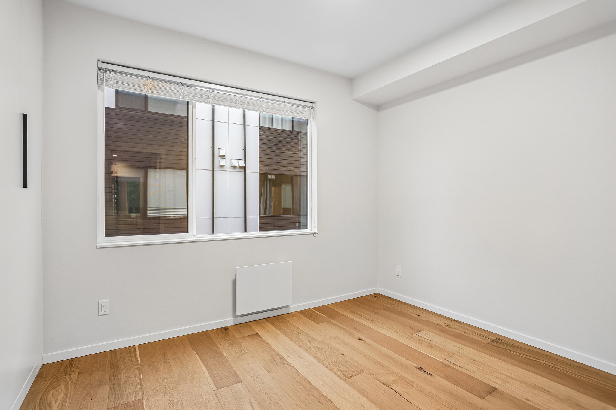 Bothell Way NE unit e-S2810-016.jpg