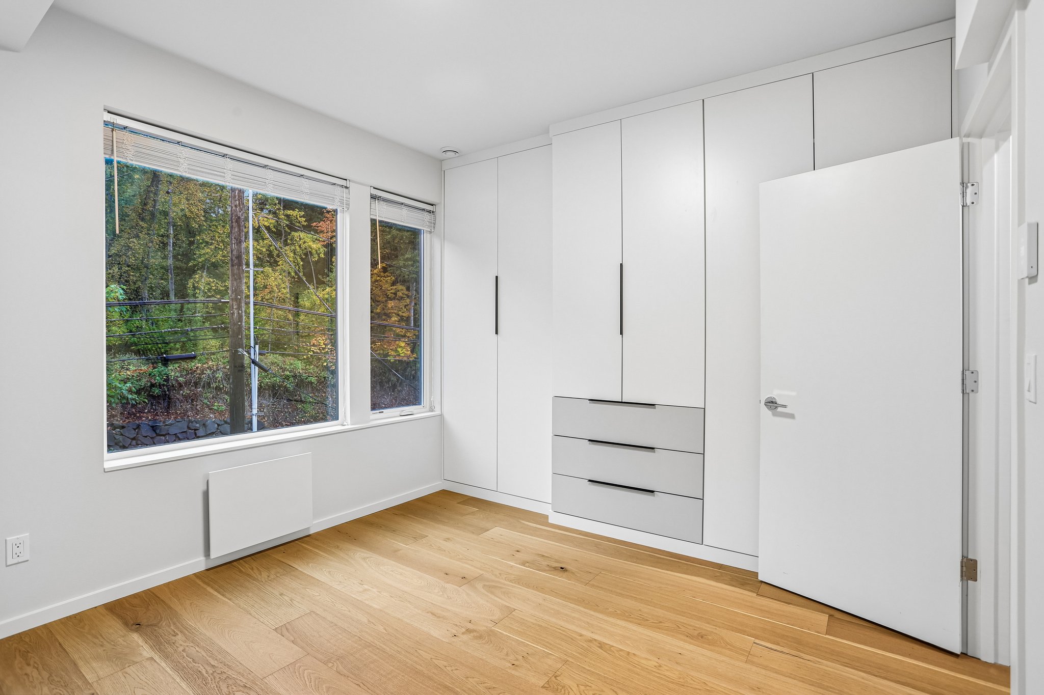 Bothell Way NE unit e-S2810-021.jpg