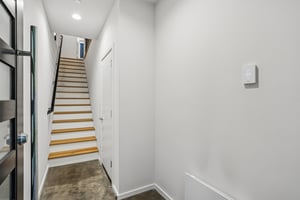 Bothell Way NE unit e-S2810-006.jpg