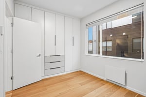 Bothell Way NE unit e-S2810-017.jpg