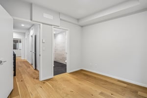 Bothell Way NE unit e-S2810-022.jpg