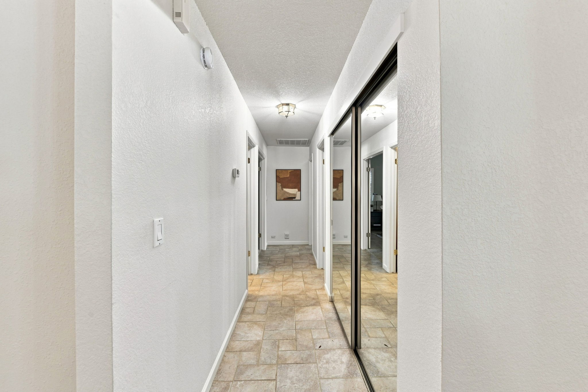 024_F8_1734 Canberra Pl