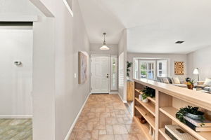 004_F8_1734 Canberra Pl