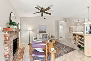010_F8_1734 Canberra Pl