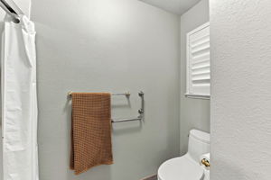036_F8_1734 Canberra Pl