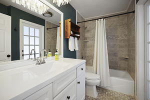 BATH1 1734 Pine Creek Ct 009