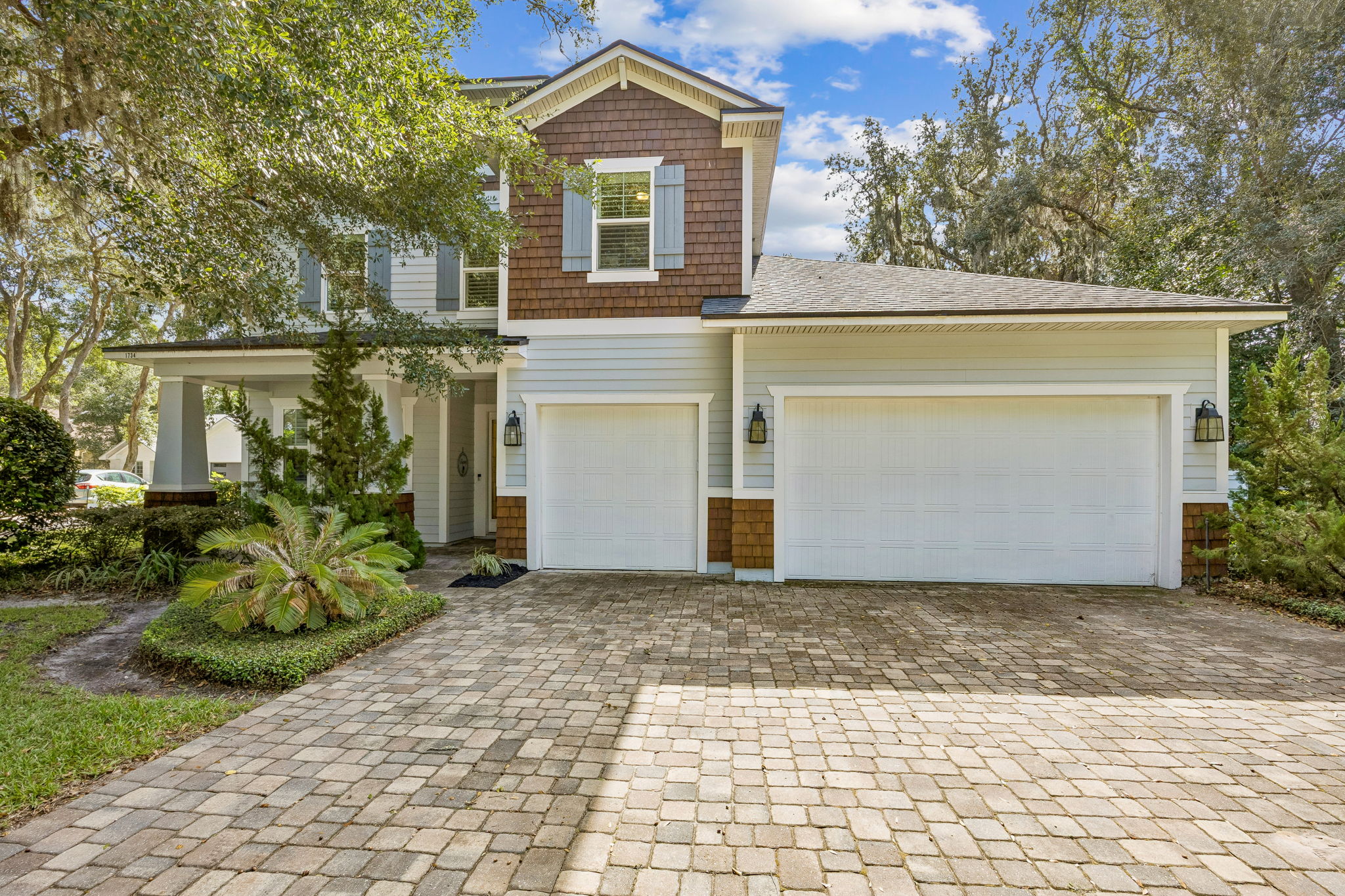 Welcome to 1734 Regatta Dr