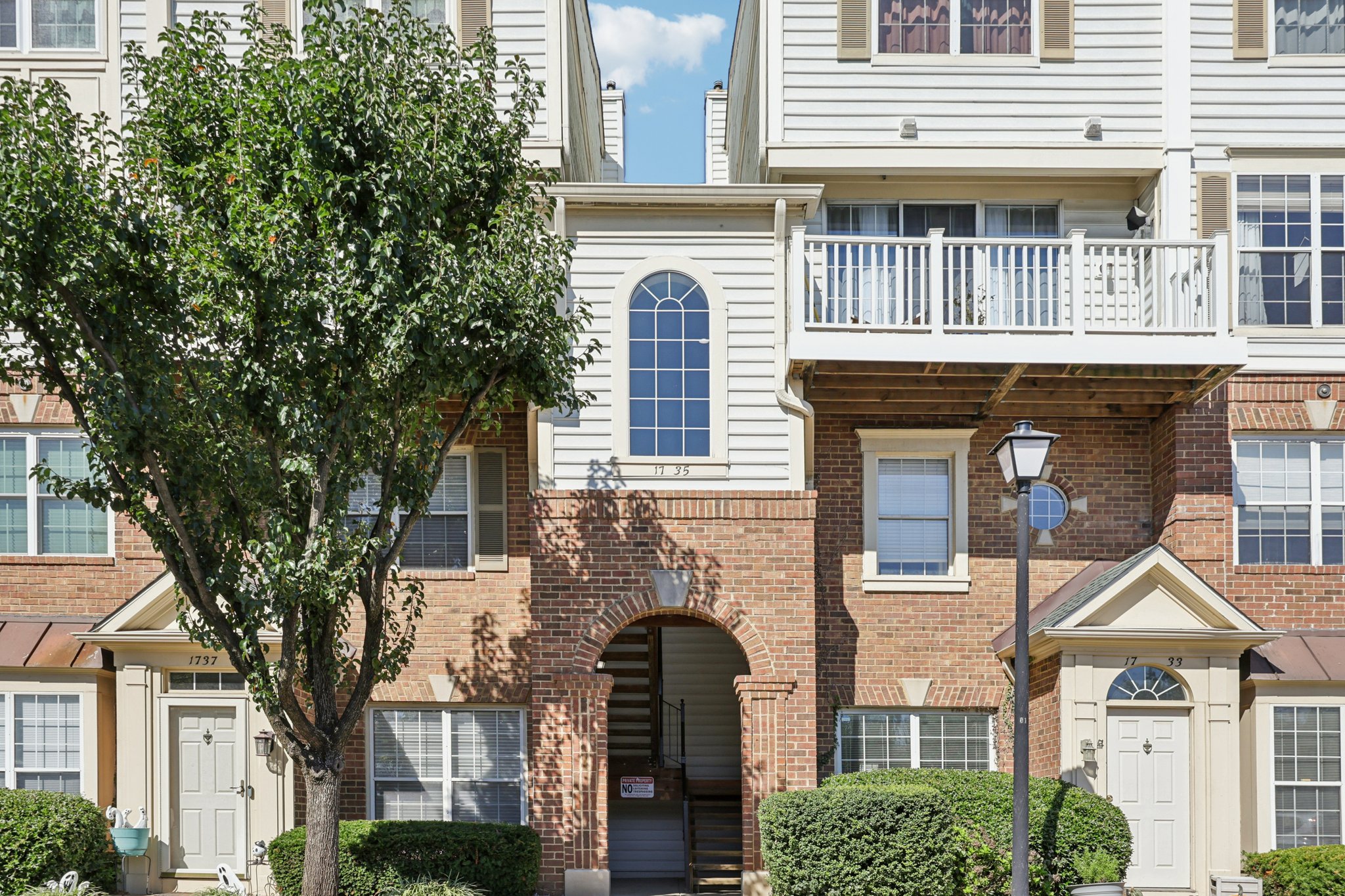 W Braddock Pl-S0210-003.jpg