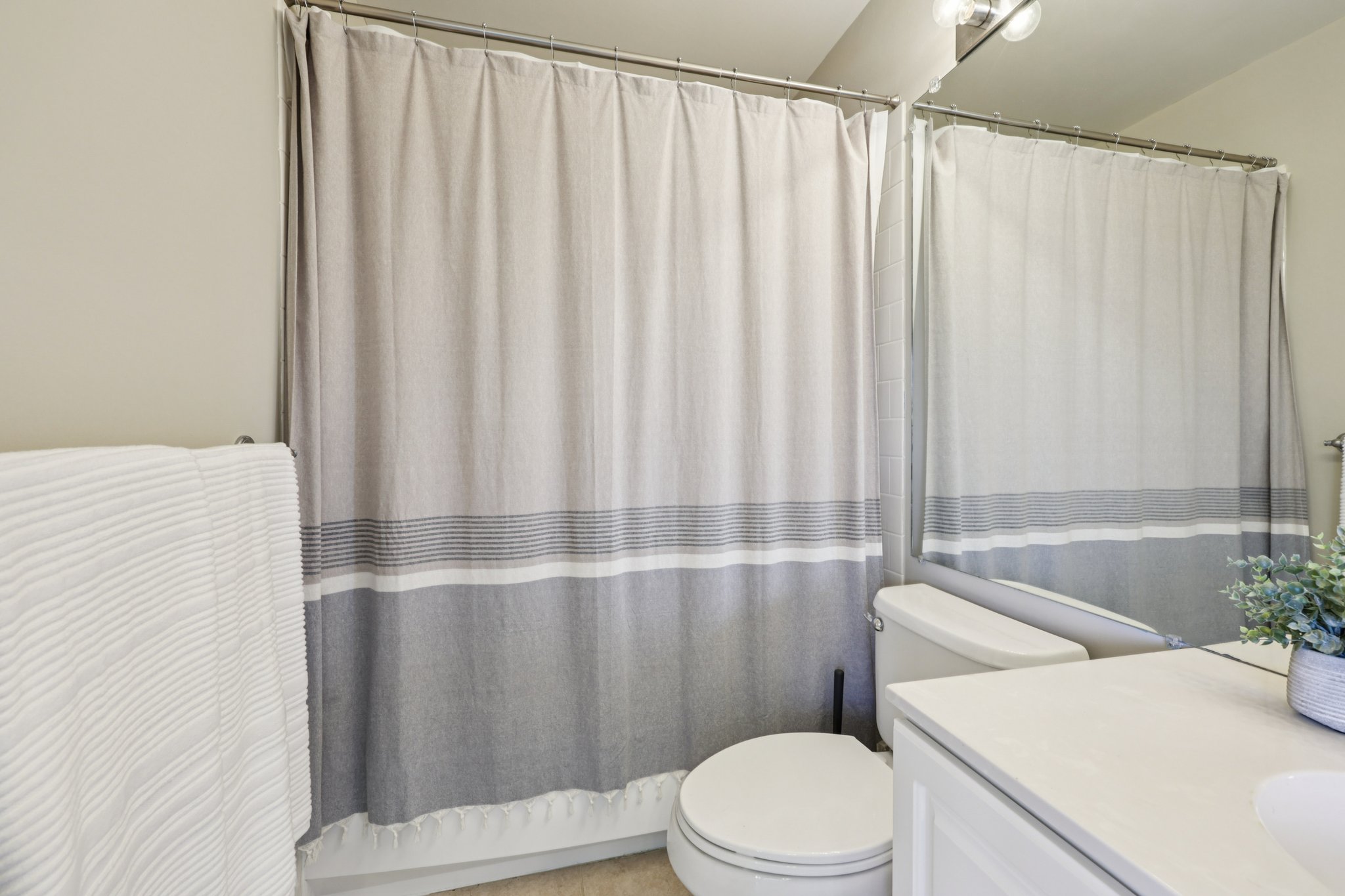 W Braddock Pl-S0210-027.jpg