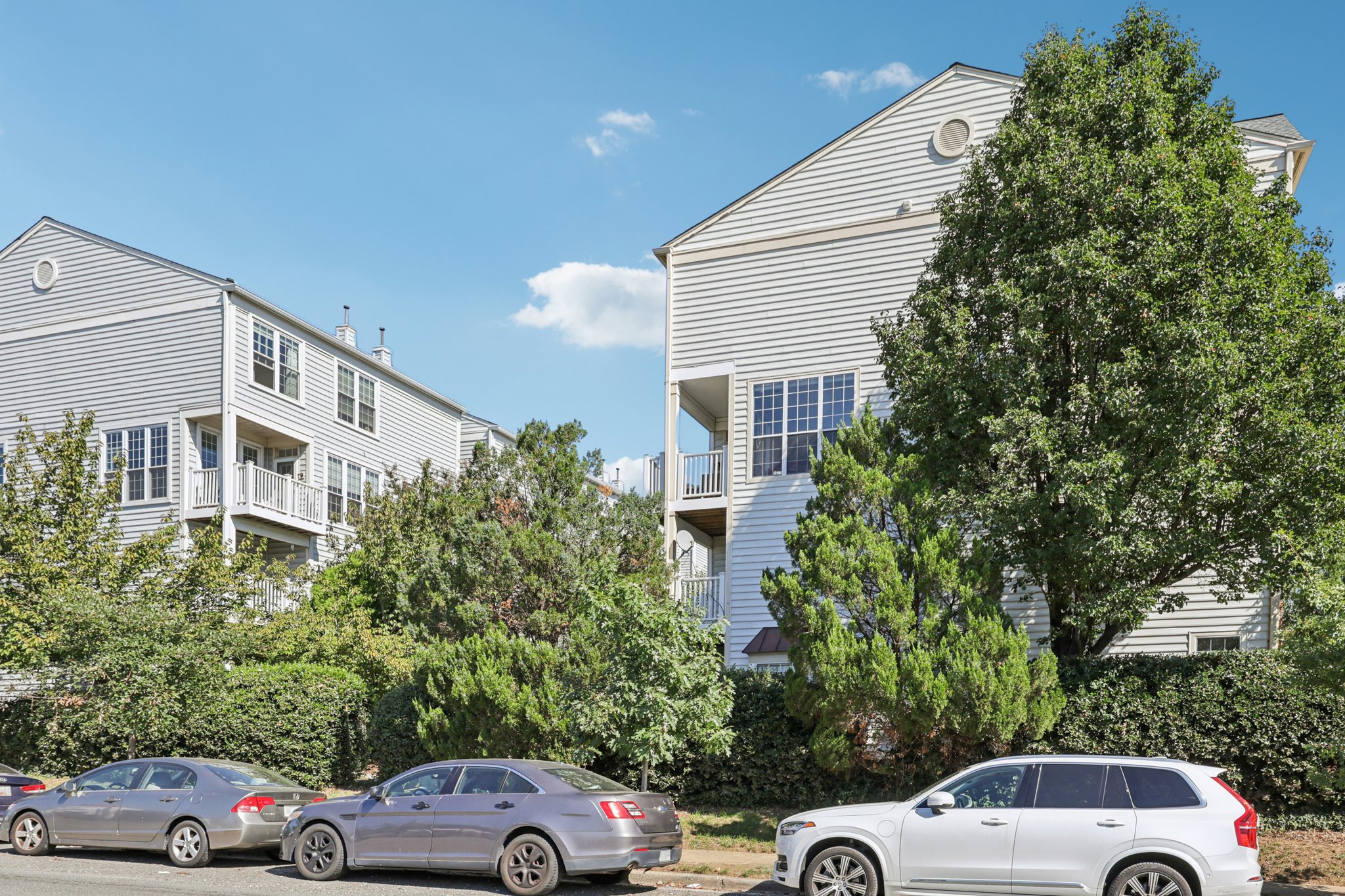 W Braddock Pl-S0210-031.jpg