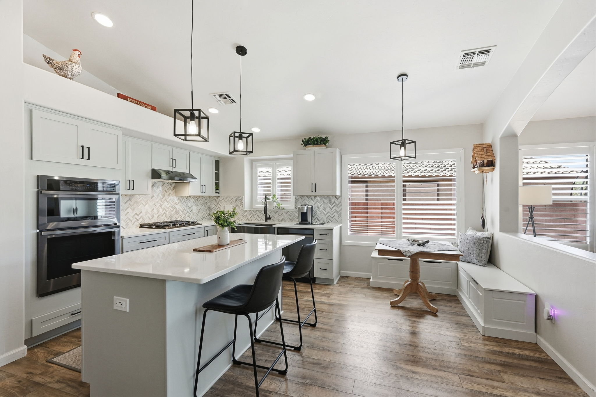  Photo 22