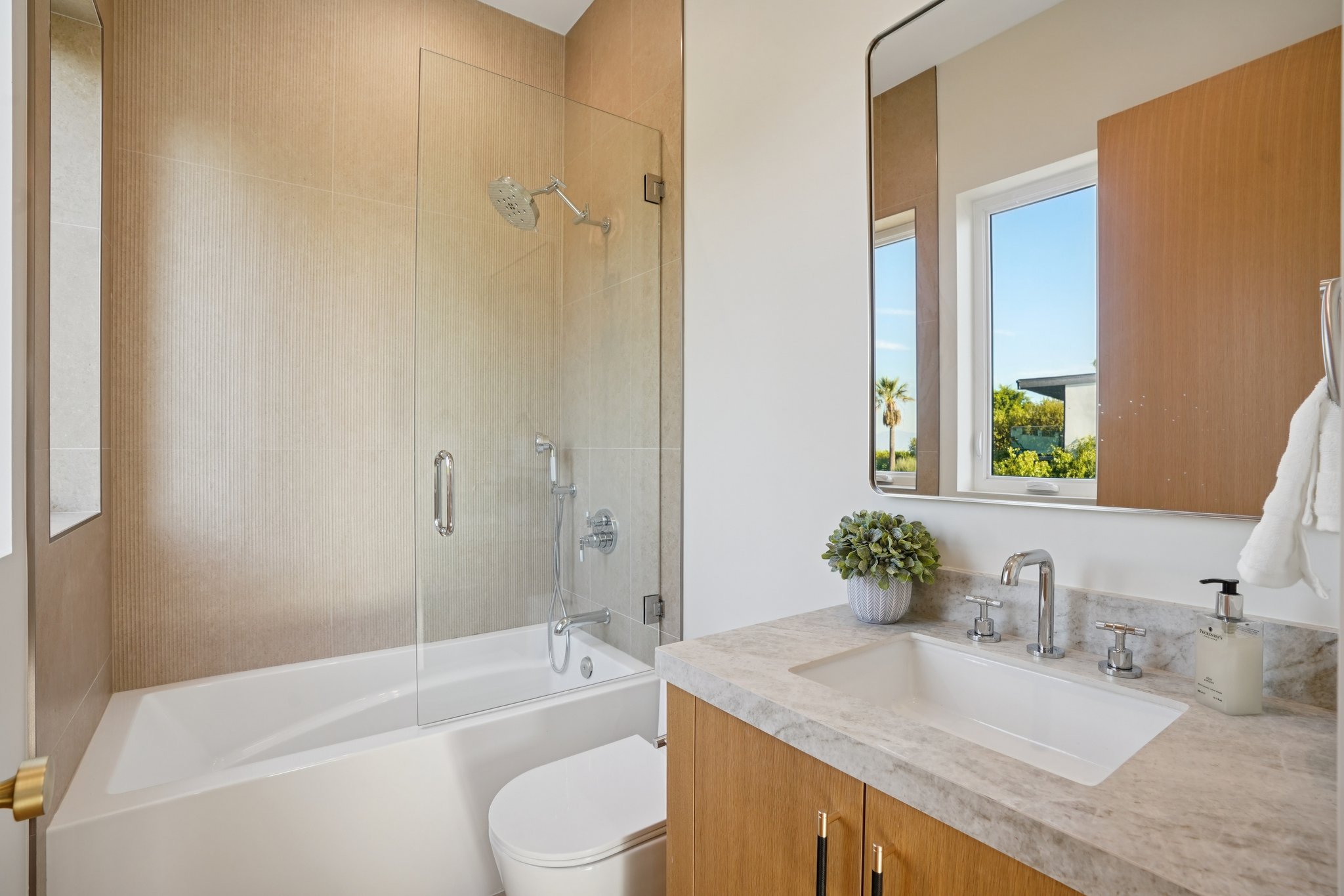 Toquet Dr-L2609-055.jpg