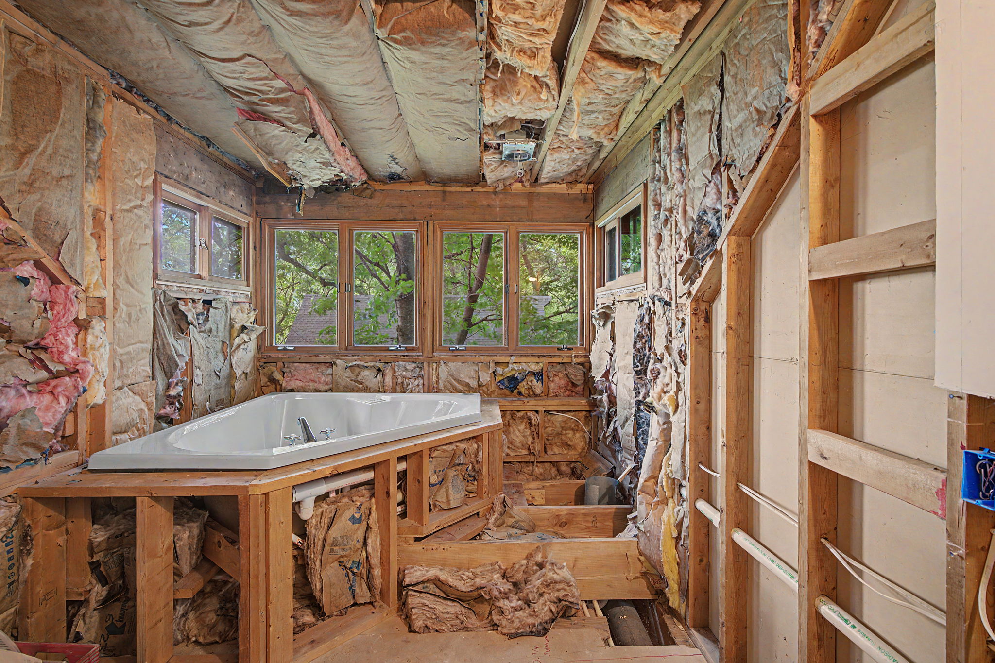  Photo 28