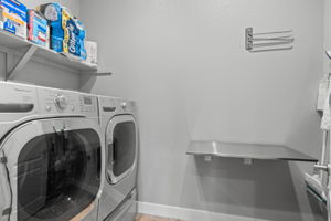  Photo 38
