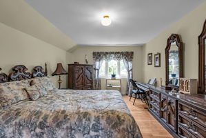  Photo 44