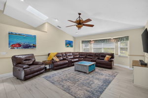 Family Room 1 of 3