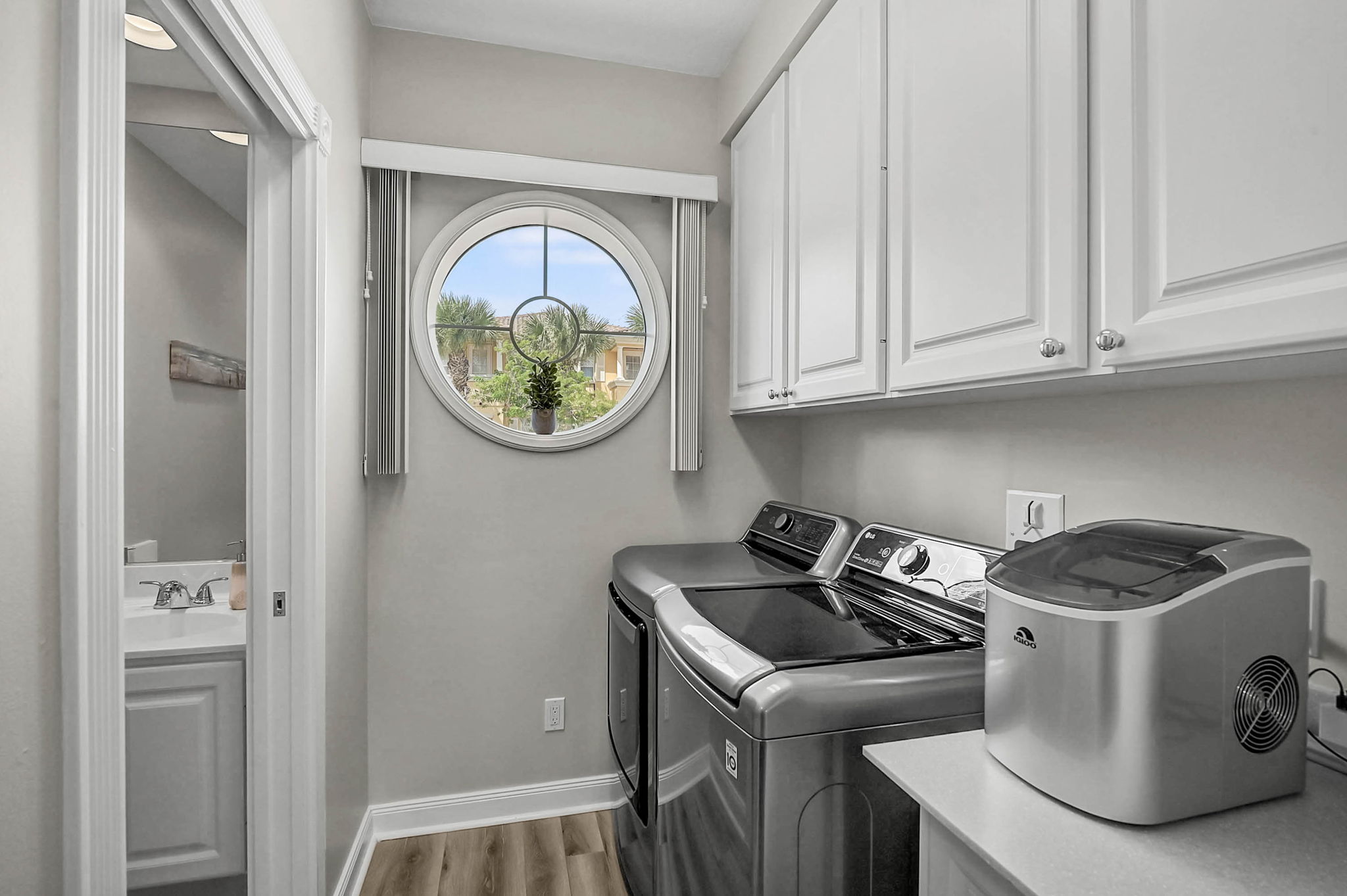 1737 Burgos Dr-11