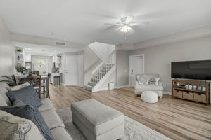 1737 Burgos Dr-17