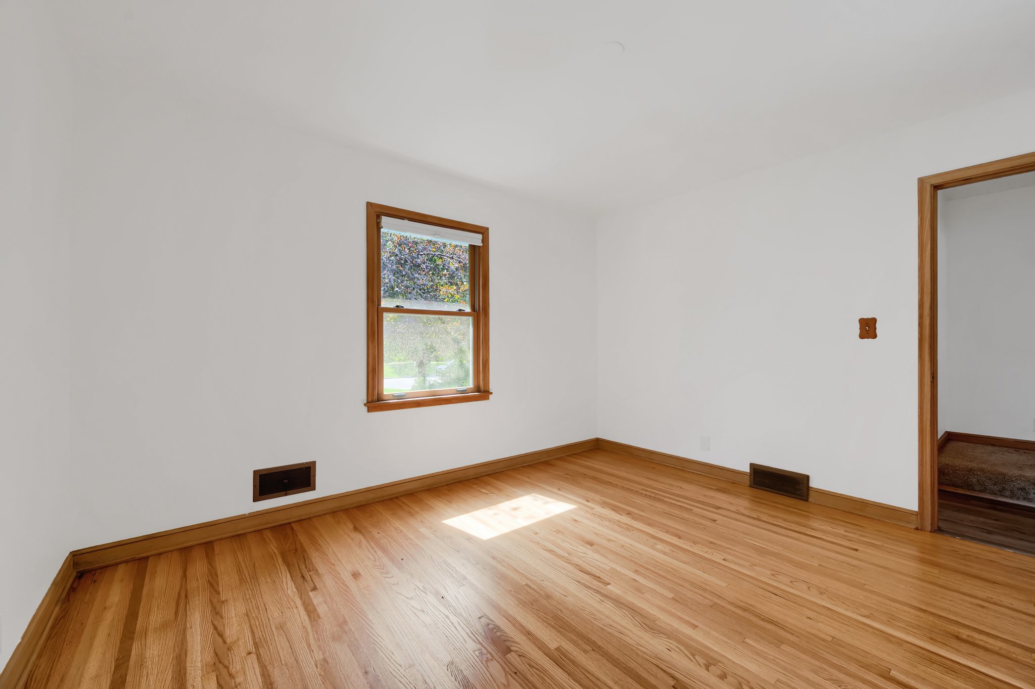 1637 Colvin Ave, St Paul, MN 55116, USA Photo 14