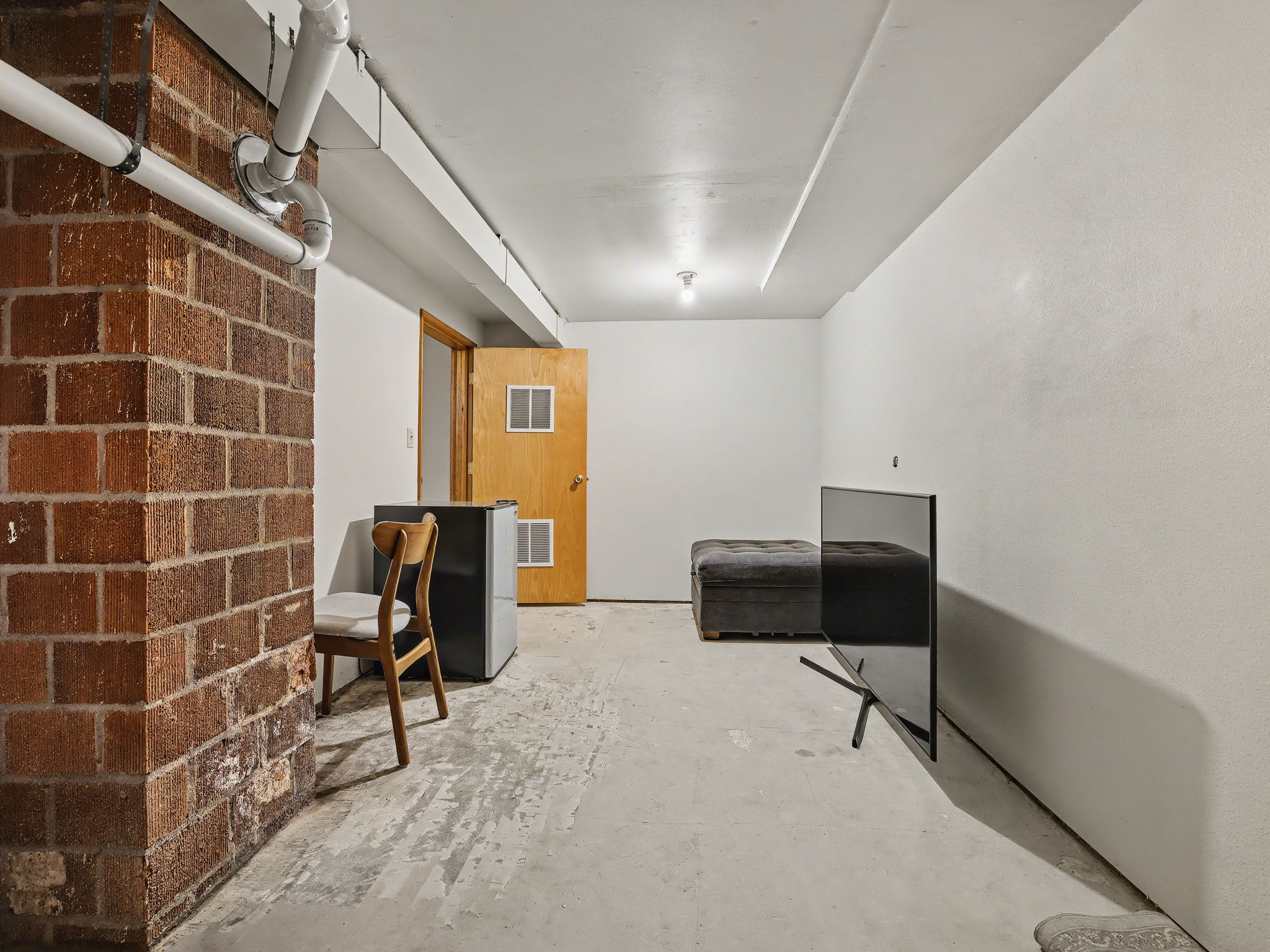  Photo 46