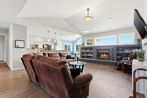 005_DSC08260_with_fire