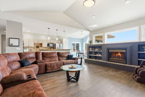 006_DSC08265_with_fire