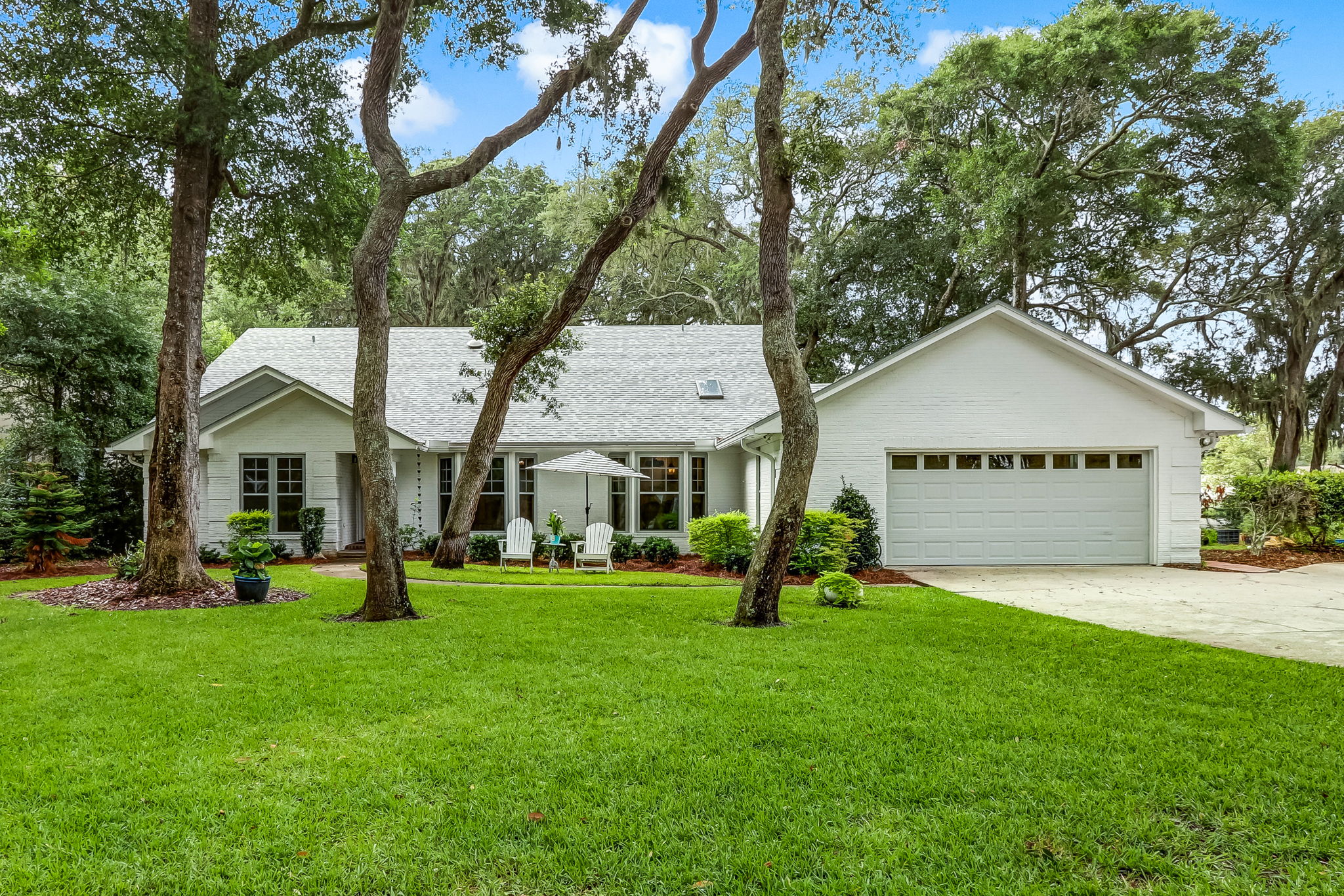 Welcome to 1738 Regatta Dr