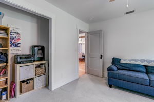 Bedroom/Office