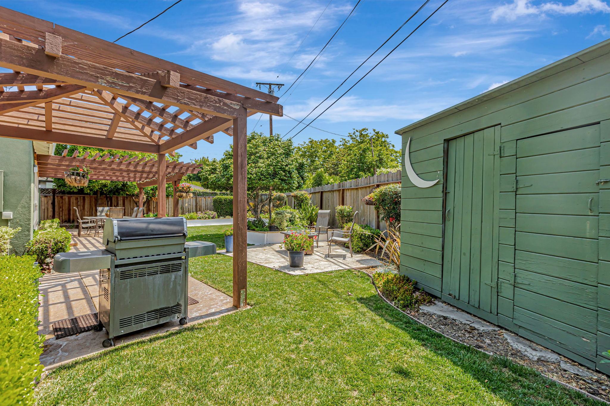 054_1738 Shasta Ave