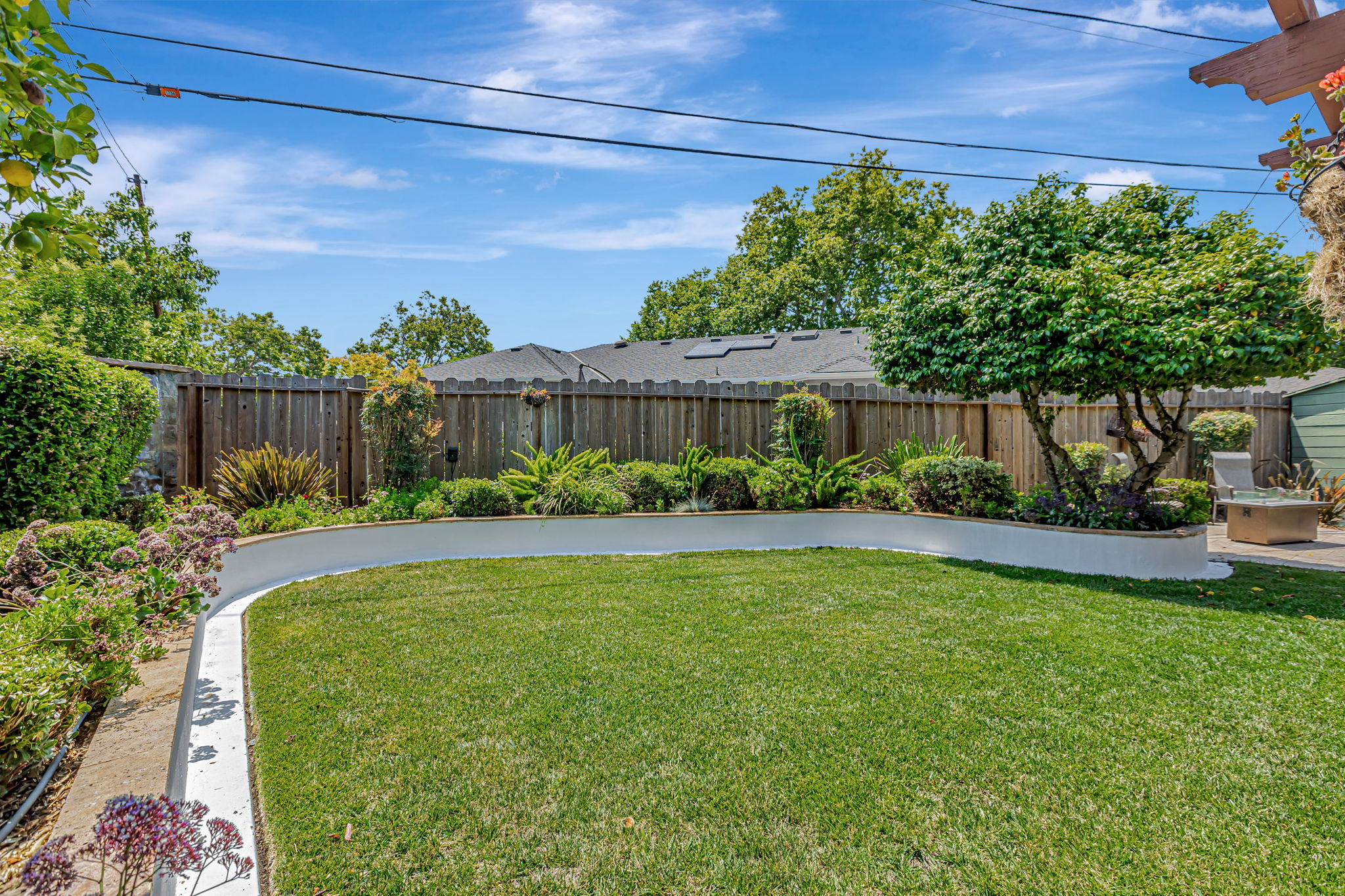 057_1738 Shasta Ave