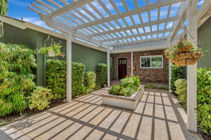 007_1738 Shasta Ave