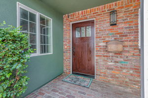008_1738 Shasta Ave