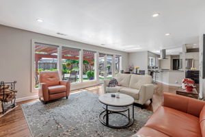 012_1738 Shasta Ave