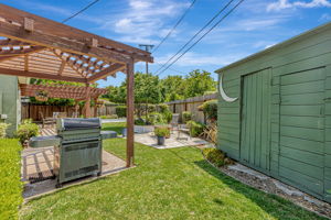 054_1738 Shasta Ave