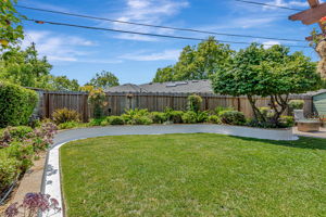057_1738 Shasta Ave